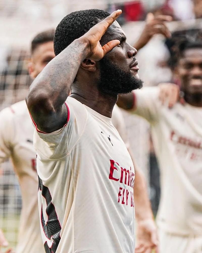 篮球勇士全队进攻效率提升