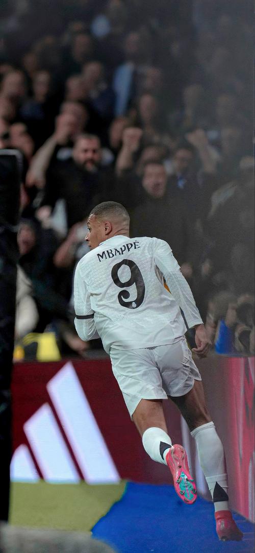 广东3国青太好使！王洪泽锁核心，陈家政冲攻守一体，杨溢能轮换