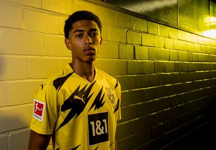 记者：热刺有意签下奥莫罗迪翁，也在寻找一名左边锋和左后卫（据记者消息，热刺有意引进奥莫罗迪翁，同时寻找左边锋与左后卫）