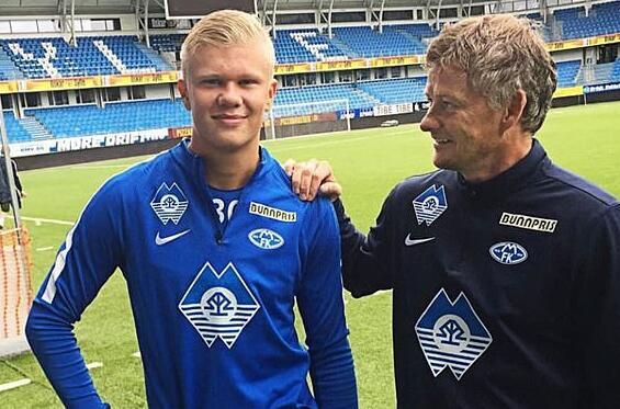 B费谈C罗被罚下：这是足球里会发生的事，他知道自己犯了错误（B费评C罗染红：足球场上常有的事，他已明白自己有错）