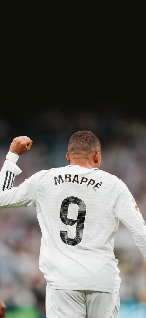 罗马诺：沙利文已在曼城开始接受训练，蓝月相信他们押对了宝